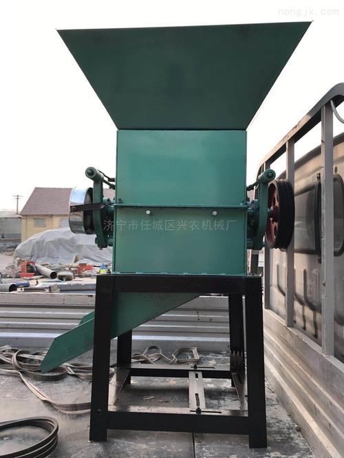 多層次粉碎工藝與穩定結構 濟寧興農花生破碎機、黃豆擠扁機及包裝機械設備全視角解析